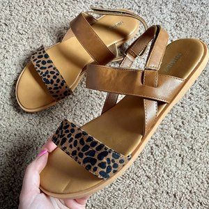 Forever 21 Leopard Print Sandals 7.5